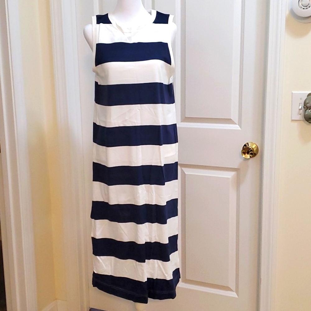 Sleeveless striped midi dress